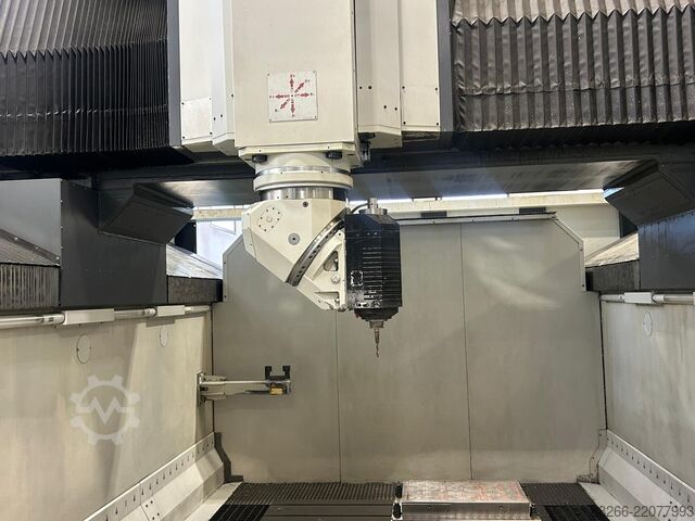 Hochdynamische Portalfräsmaschine FPT Industrie DINOMAX 1