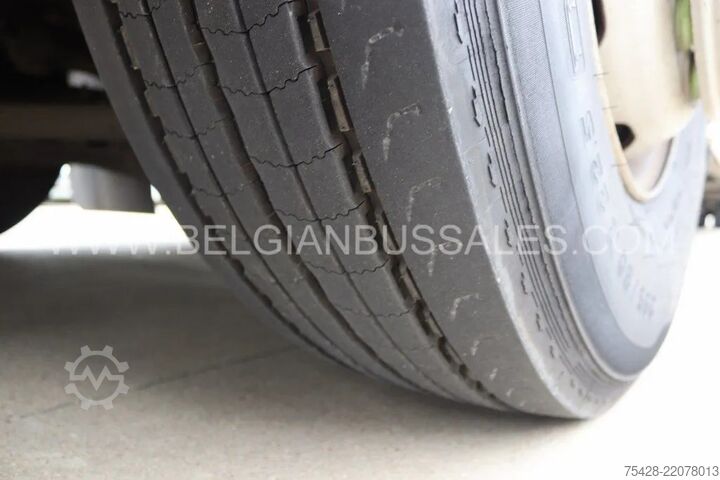 Autobús interurbano Mercedes-Benz Intouro ME 12,98m