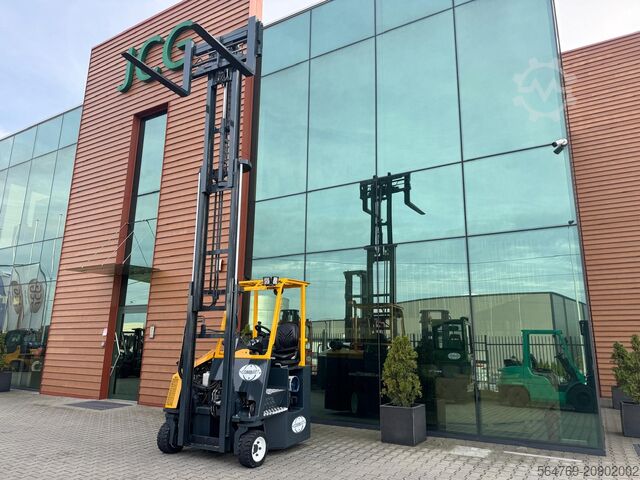 štvorcestný vysokozdvižný vozík Combilift CB3000// LPG // 2017 year /Toyota engine