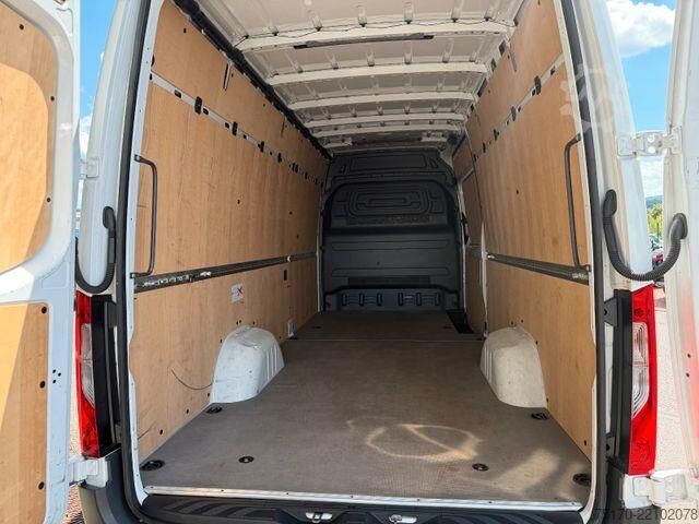 Karavan sa visokim krovom Mercedes-Benz Sprinter 319 CDI 4325 Klima Kamera