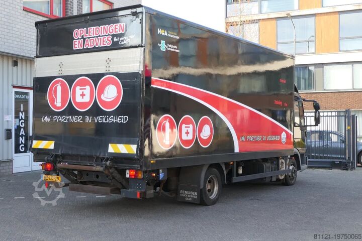 حقيبة سفر Iveco ML 75 / EUROCARGO | 119690Km | 2007 | MBB Taill...