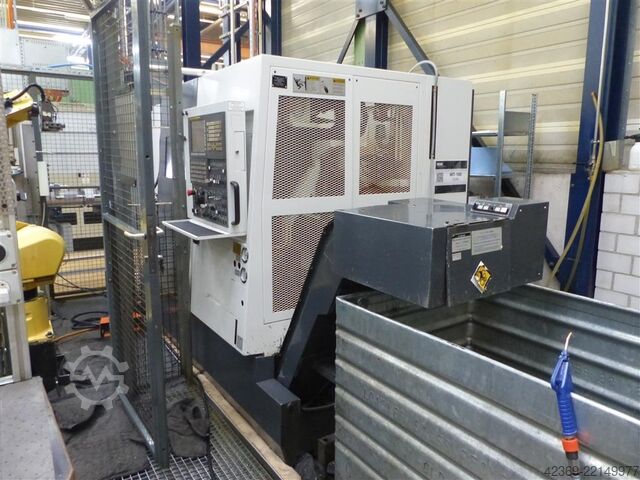Centro de torneamento e fresagem CNC NAKAMURA TOME WT 100 MM / Robot Loading