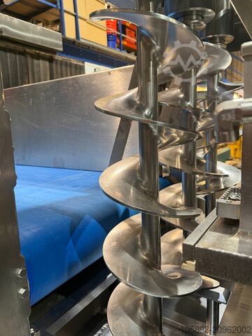 नगेट्स और बर्गर के लिए उच्च क्षमता वाली फॉर्मिंग मशीन। Provisur Formax Ultra26