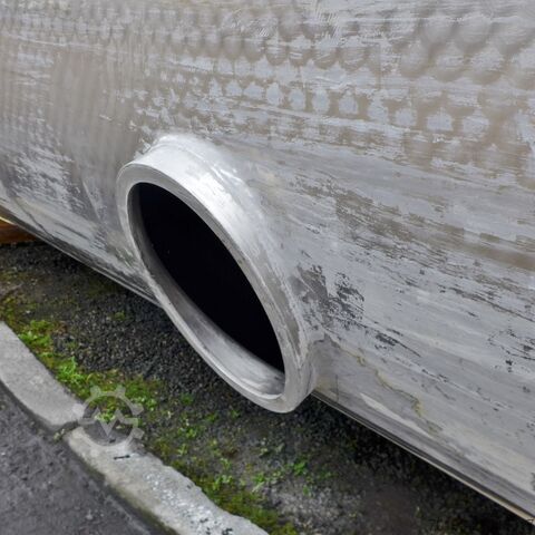 V2A স্টেইনলেস স্টিলের ৫৫০০ লিটার খাদ্য-উপযোগী ট্যাঙ্ক  9309