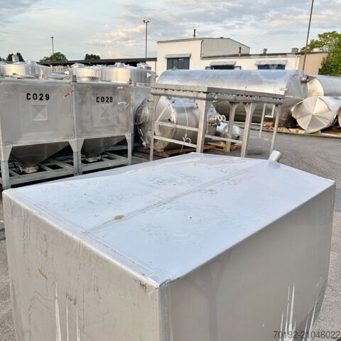 ১৭০০ লিটার ধারণক্ষমতার V2A স্টেইনলেস স্টিল কন্টেইনার  9306