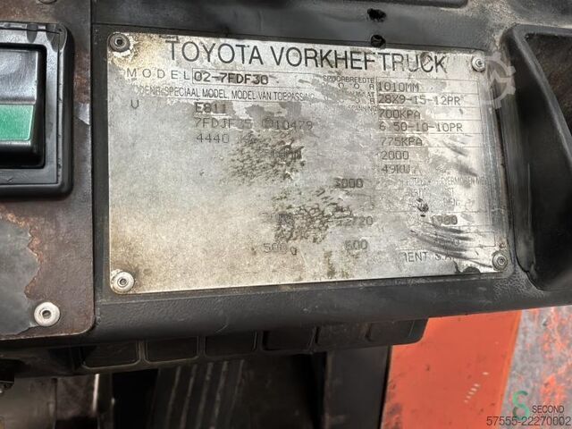 šakinis krautuvas Toyota 02-7 FDF 30