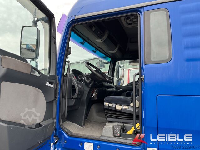 Kastes kravas automašīna MAN TGA 26.430*BDF*Fahrschule*Euro4*Intarder*
