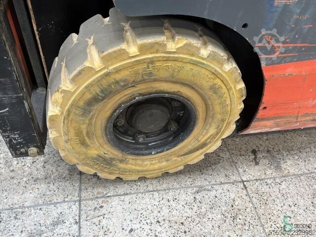 възможен мотокар Toyota 