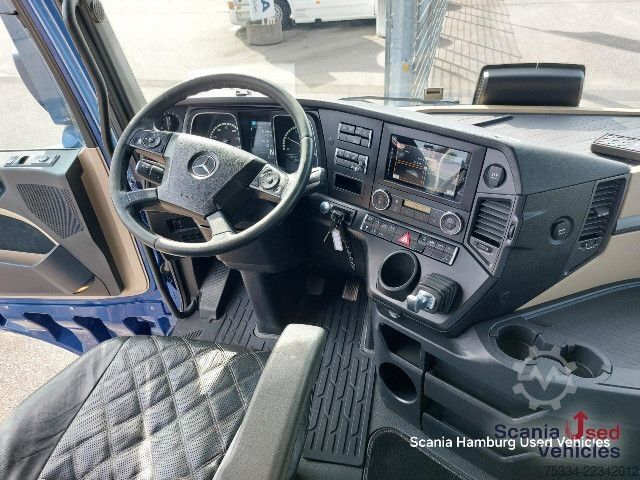 Standaard trekker Mercedes-Benz Actros 2553LS 6x2/4 verstellbare Montageplatte