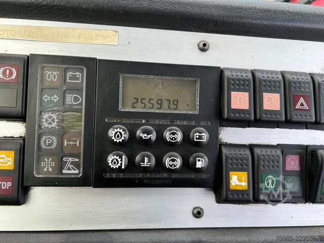 SZM standarde Terberg YT 182 / Cummins / Allison / 2008 / Terminal Tr...