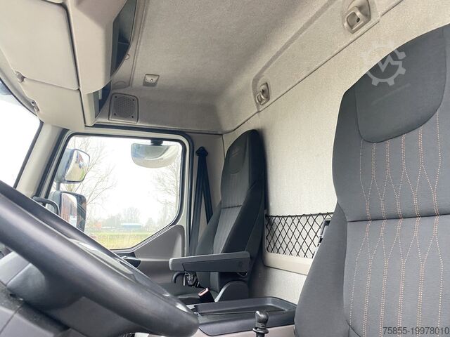 Mala DAF LF 170 Boxtruck / Loading Lift / Manual / 331.0...