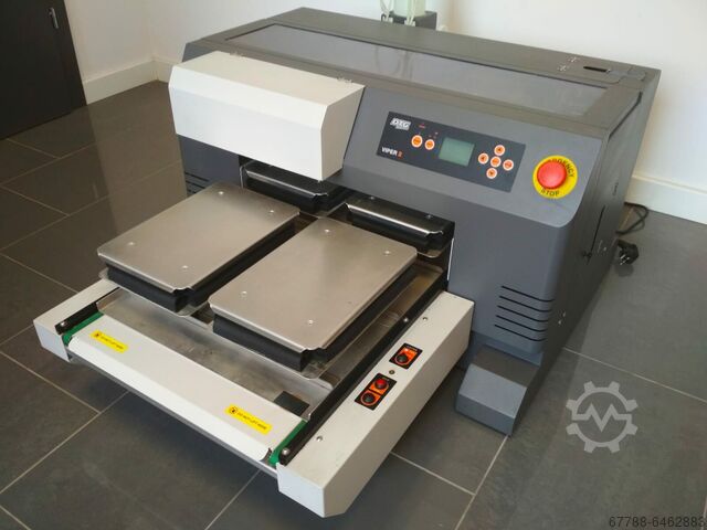 Printer for printing on clothing textile 