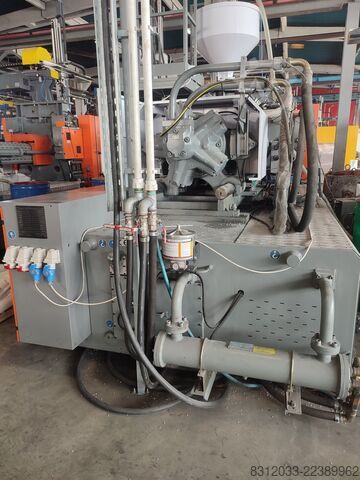 Makinë për formim me injeksion CHEN HSONG JM800-MK6