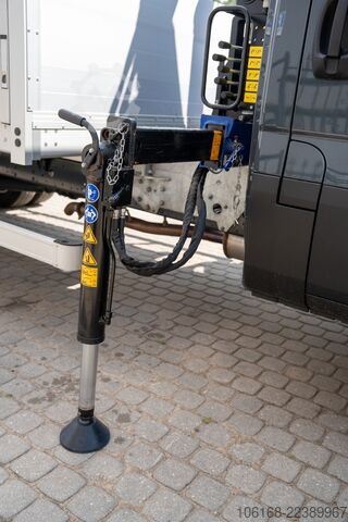 Kravas automašīna ar furgonu un celtni Iveco Daily 70C18 Kran Hyva Pritsche 5 m