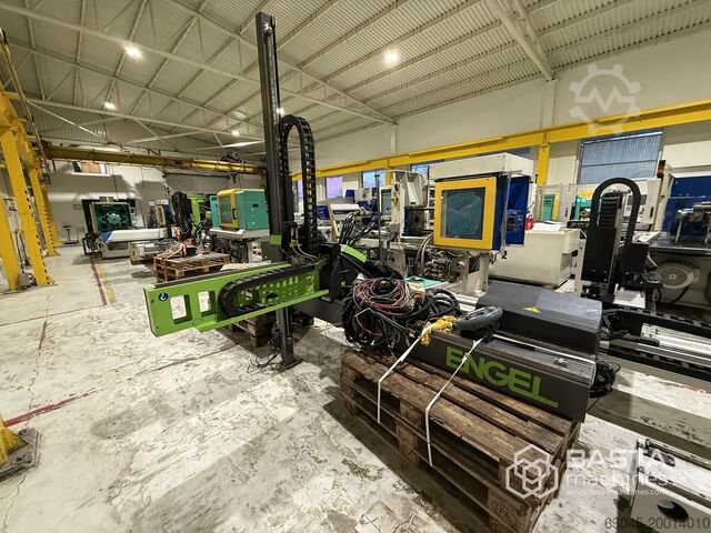 Engel VIPER 40 freistehender Linearroboter (2011) Engel VIPER 40 stand alone linear robot