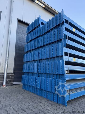 Stockage en hauteur Traverse de rayonnage à palettes Nedcon NS / K: 130 x 50 mm / lichte Weite: 3.700 mm