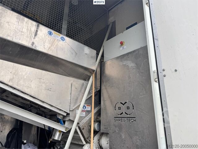 DAF LF260 슈레더 트럭. 37,000km! 꼭 보세요! DAF LF260 Shredder Truck. 37,000 km! Must See!