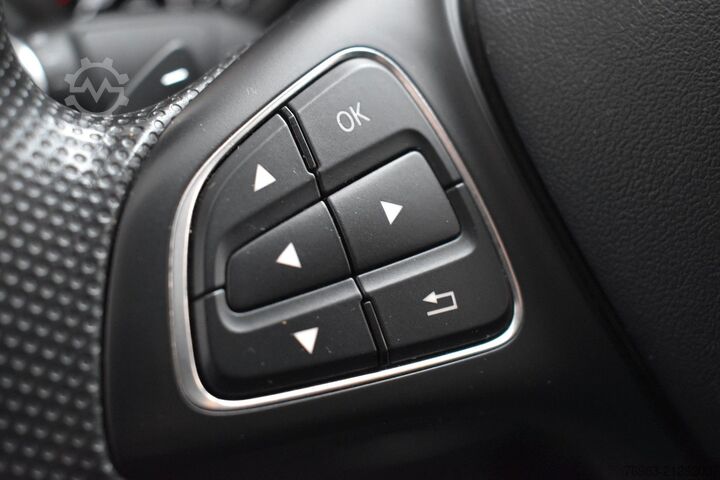 ون پَنِل MERCEDES-BENZ Vito Kasten 116 CDI 4x4 lang Autom. Navi PDC