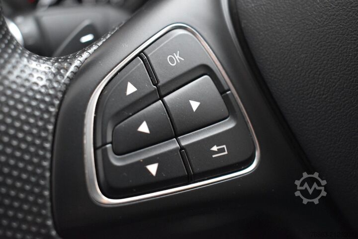 ون پَنِل MERCEDES-BENZ Vito Kasten 116 CDI 4x4 lang Autom. Navi PDC