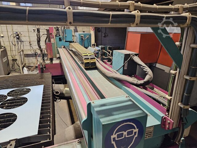 Plazmas griešanas mašīna Sato SATRONIC E 3500