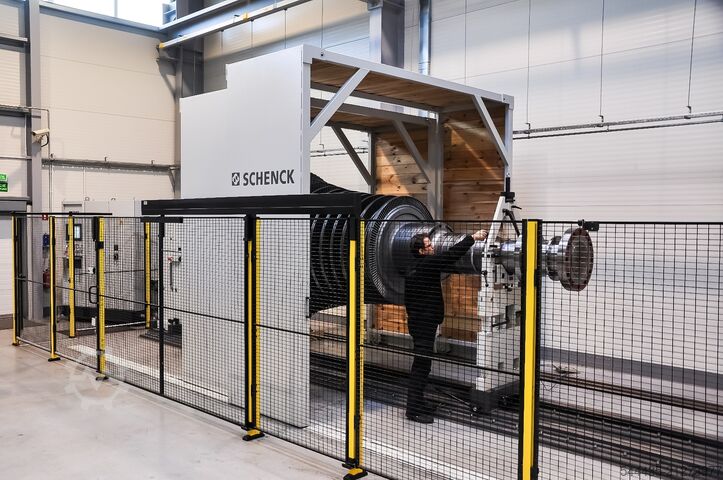 Balancing machine SCHENCK HM60U