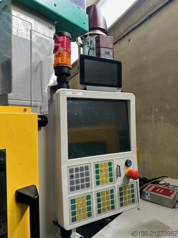 Injection molding machine Arburg 270C 400-70 e²