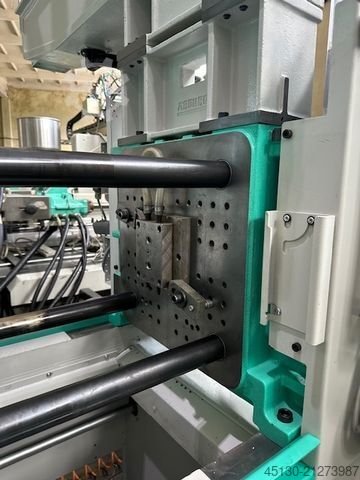 Injection molding machine Arburg 270C 400-70 e²