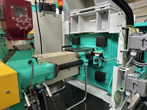 Injection molding machine Arburg 270C 400-70 e²