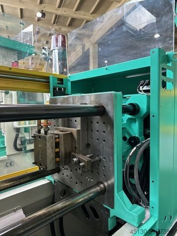 Injection molding machine Arburg 270C 400-70 e²