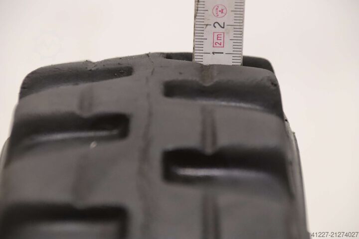 Solid rubber tire with rim Gumasol Softy 4.00-4