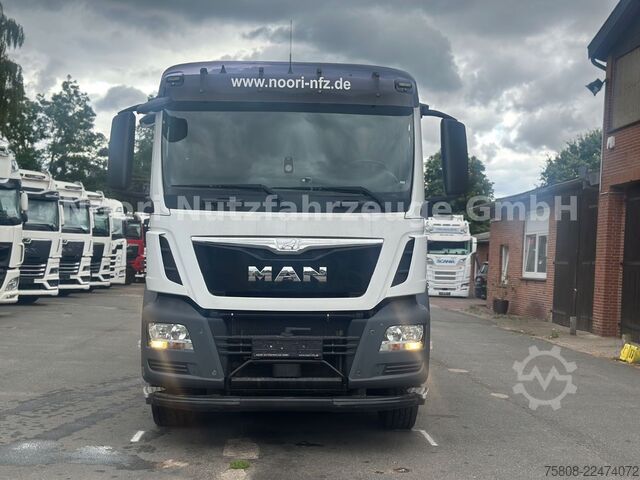 Auto-dizalica montirana na kamionu MAN TGS 26.440 Baustoff Hiab XS177 K Lenk Navi