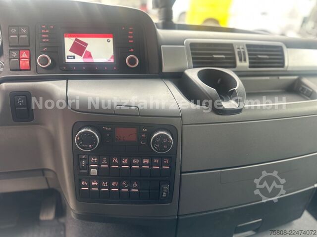 Auto-dizalica montirana na kamionu MAN TGS 26.440 Baustoff Hiab XS177 K Lenk Navi
