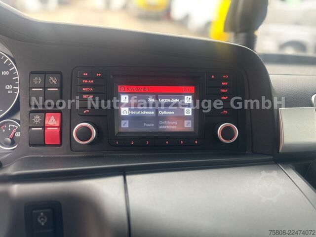 Auto-dizalica montirana na kamionu MAN TGS 26.440 Baustoff Hiab XS177 K Lenk Navi
