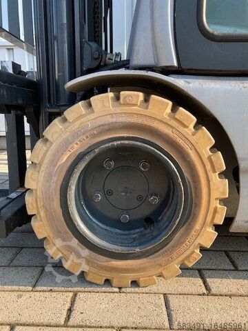 Električni viljuškar za 4 točka Still RX20-20P