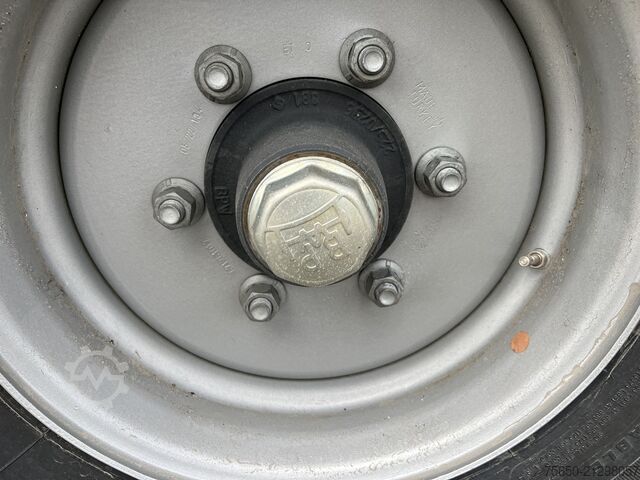 Remolque abierto Möslein THT 11 G 6,2 L  Tandem- Pritschenanhänger- Tieflader