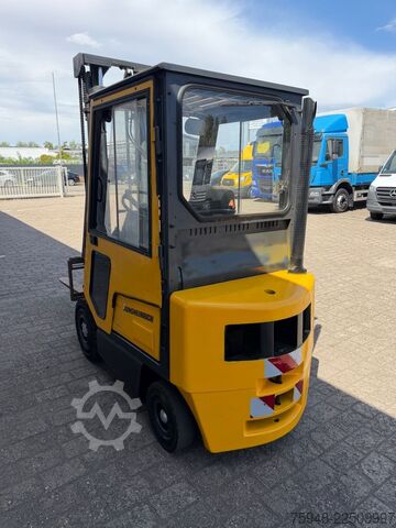 Фронтальний навантажувач вилковий JUNGHEINRICH DFG 160-379 ZT Diesel 4-Zylinder