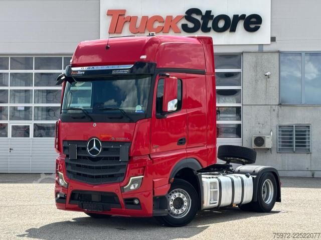 Unit traktor standar  Actros 1851 LS