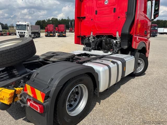 Unit traktor standar  Actros 1851 LS