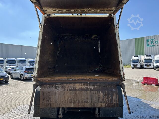 Garbage truck DAF CF 75 250 EEV / Haller X2C 20m3 / Garbage Truck...