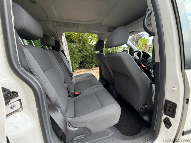 Minibus VW Caddy Maxi 1.6 Tdi 5 Sitze Rollstuhlrampe Klima