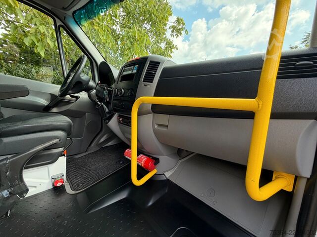 মিনিবাস MERCEDES-BENZ Sprinter 313 Cdi L2H2 Flex-i-Trans 9 Sitze+Lift