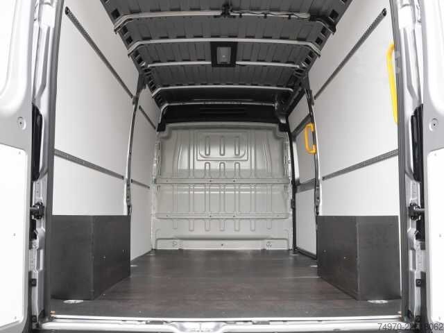 รถตู้ตู้ทึบ Iveco E SuperJolly J35F20EV