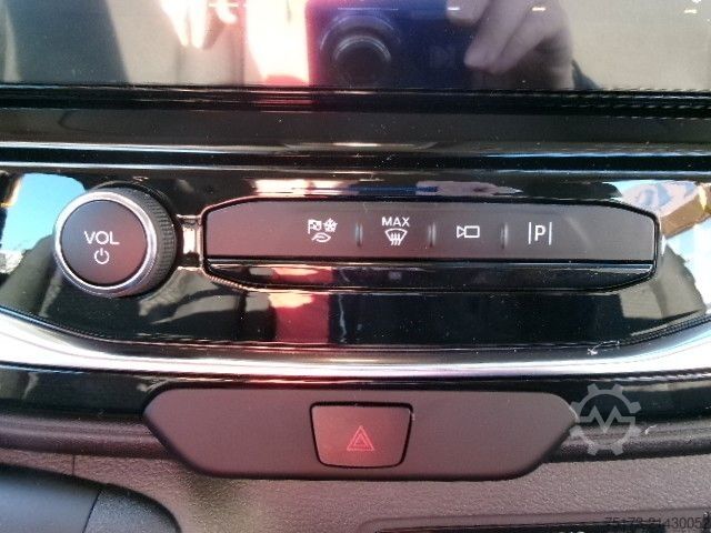 Minibús FORD Transit Kombi Trend L3H2 Bi-Xenon AHK Stndhz Nav