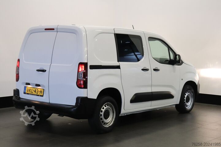 Furgonetă Peugeot Partner 1.2 PT 110PK Benzine! EURO 6 - Airco - ...