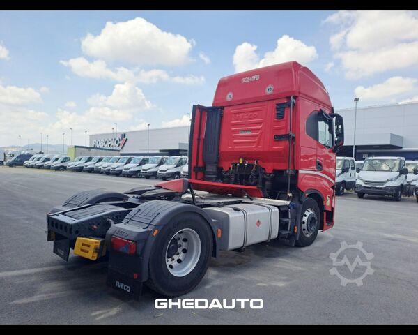 Standard tractor unit IVECO TRATTORE STRADALE IVECO S-WAY 480 CON ADR