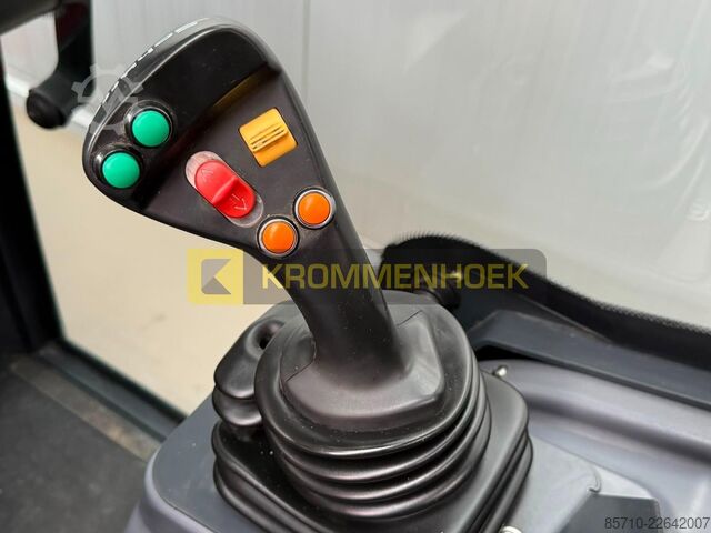 телескопичен товарач Schaffer 4670T