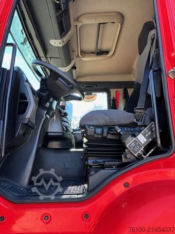 тристранен самосвал MAN TGS 33.500 Kipper+HIAB 232-5