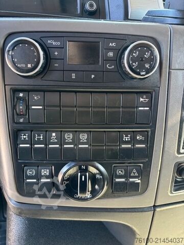 тристранен самосвал MAN TGS 33.500 Kipper+HIAB 232-5