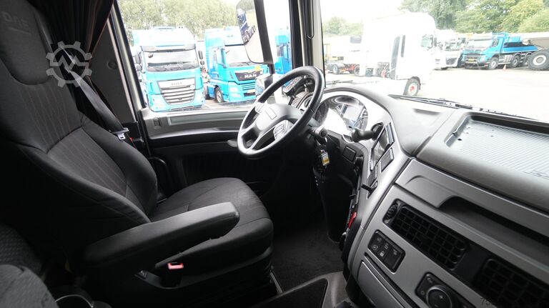スタンダード-SZM DAF XF 480 SSC tractor unit 568.000KM