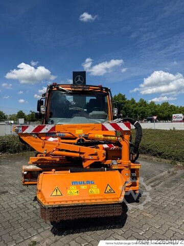  Mercedes-Benz Unimog U 319